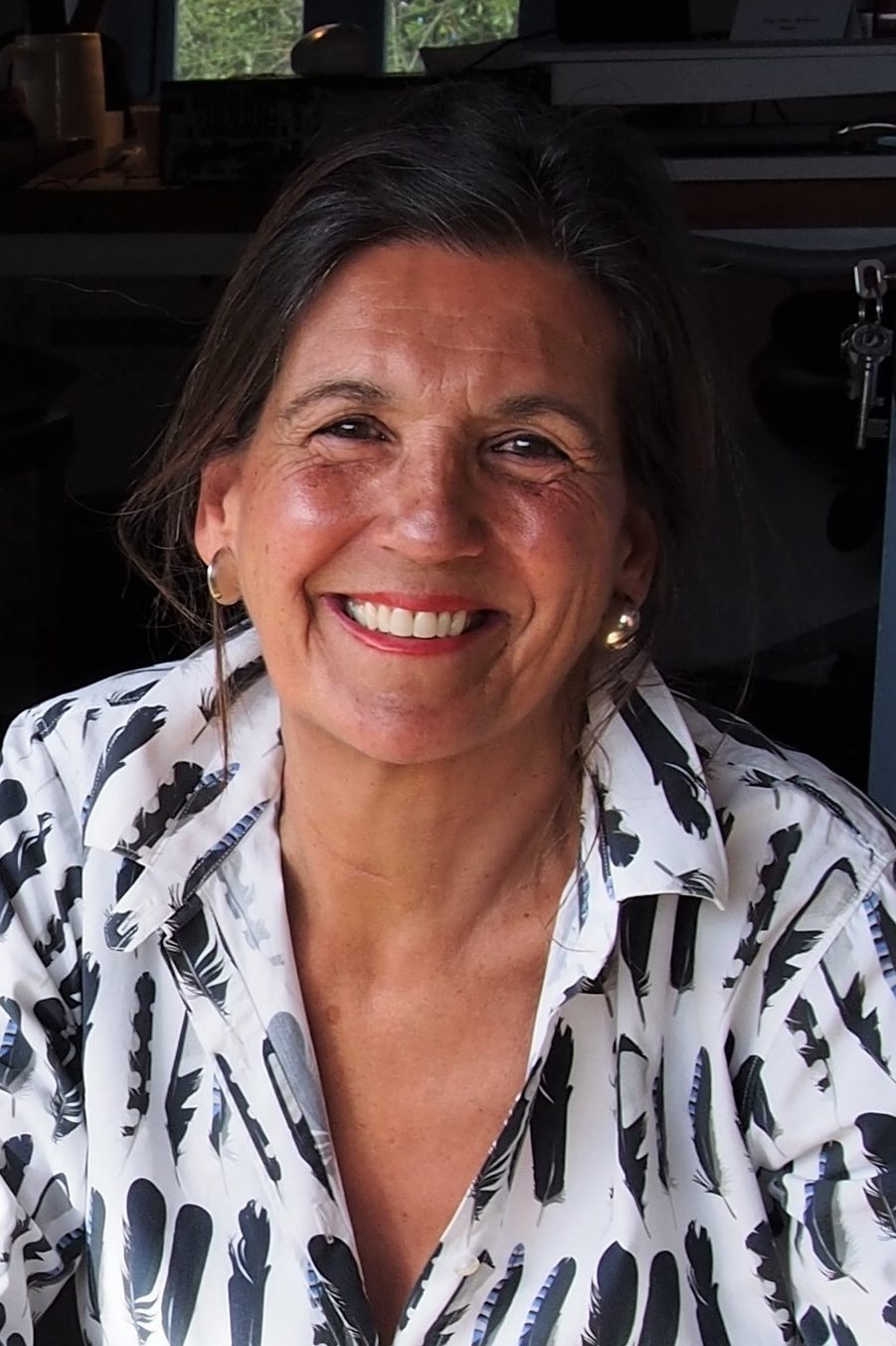 OLYMPUS DIGITAL CAMERA